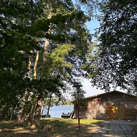 Paradiesufer Am Milmersdorf