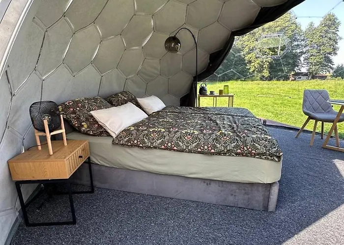 Paradiesufer Am Camping *